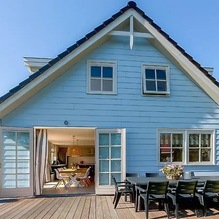 5 Bedroom Beautiful In Дом отдыха *
