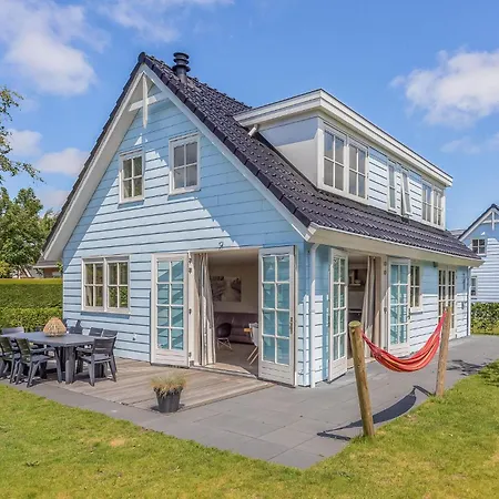Дом отдыха 5 Bedroom Beautiful In