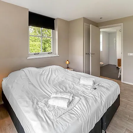 5 Bedroom Beautiful In